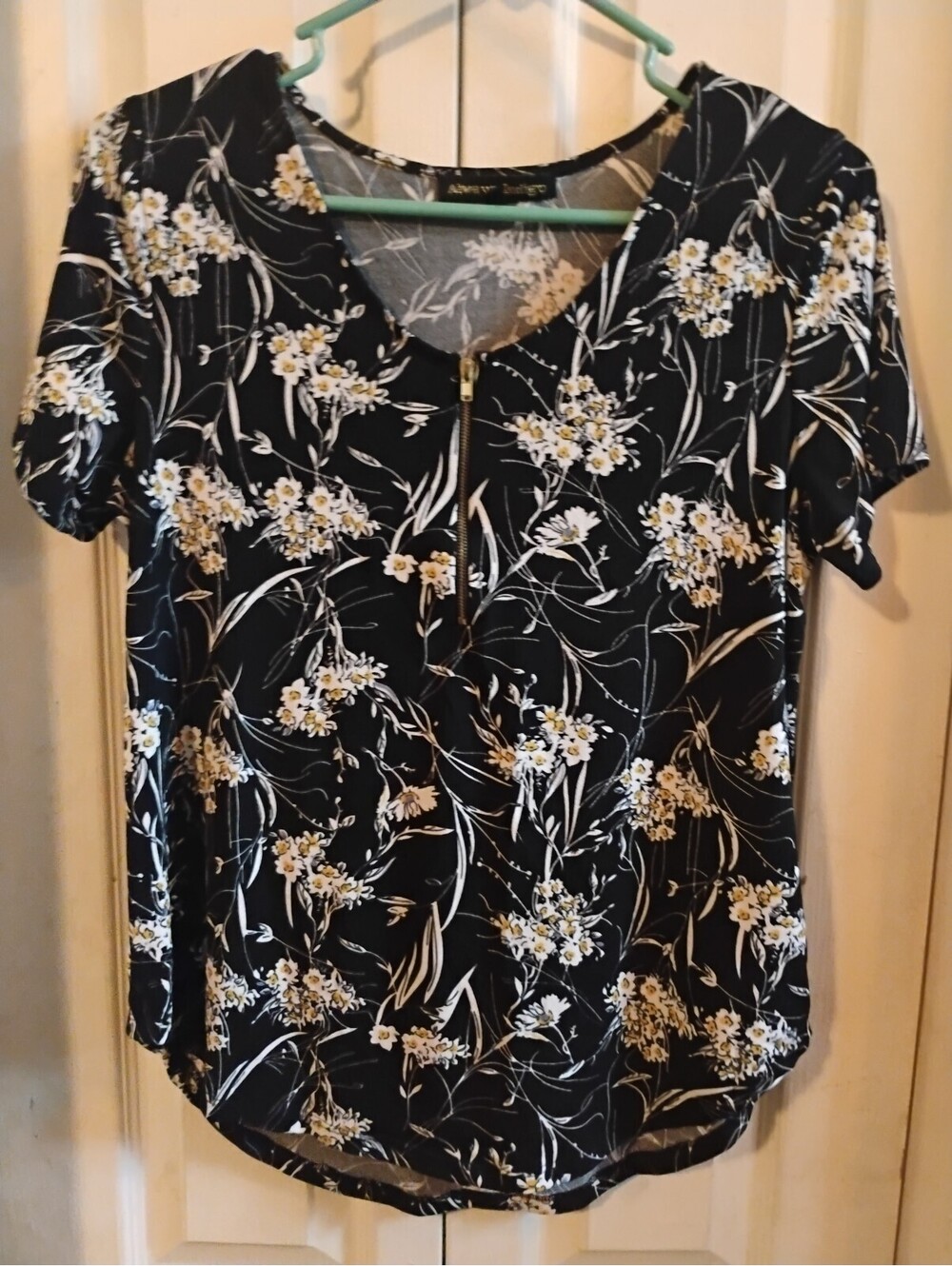 Always Indigo Black Floral Print Short Sleeve Top with Front Zipper